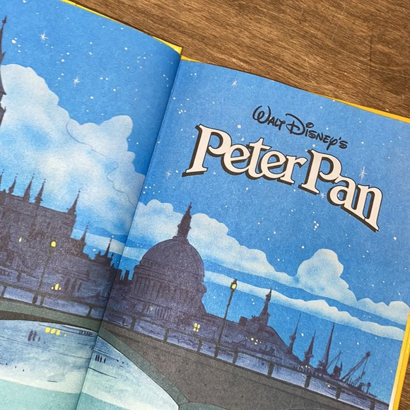 Walt Disney’s Peter Pan first edition hardback book - Picture 5 of 10